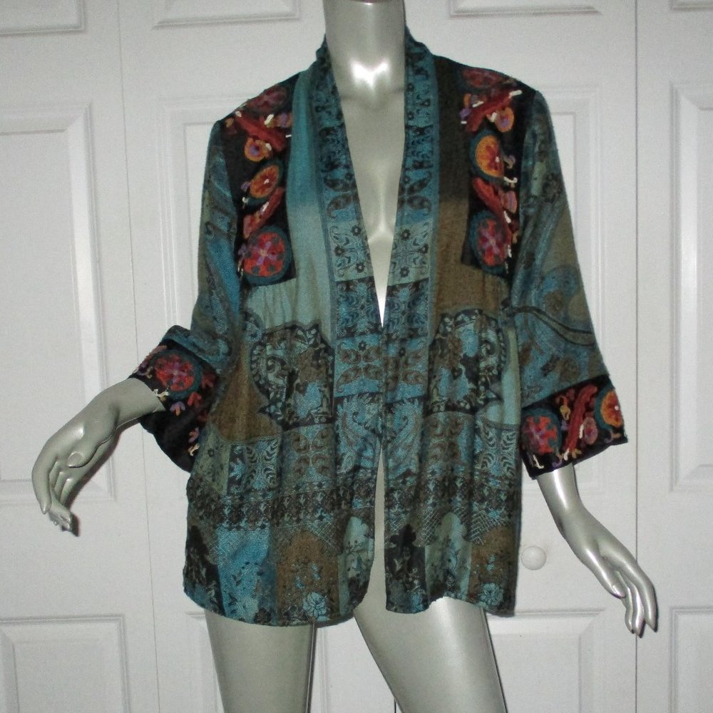 SOFT SURROUNDINGS Green Folklore Embroidered Kimono Sleeve Jacket